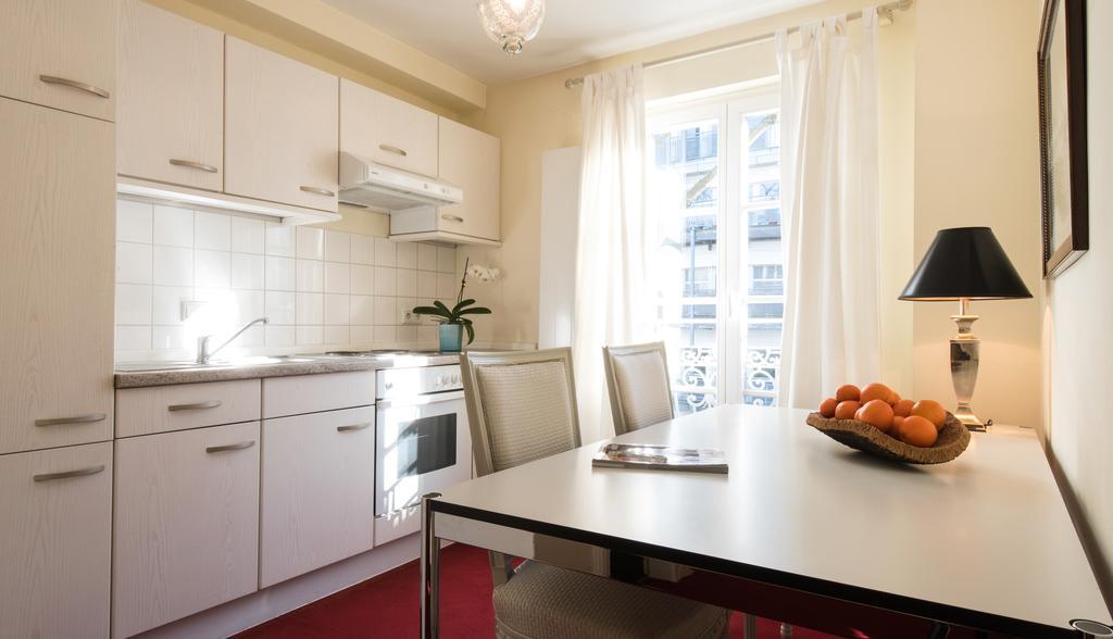 Dirazi Guesthouse & Apartments Gmbh Frankfurt am Main Exteriör bild